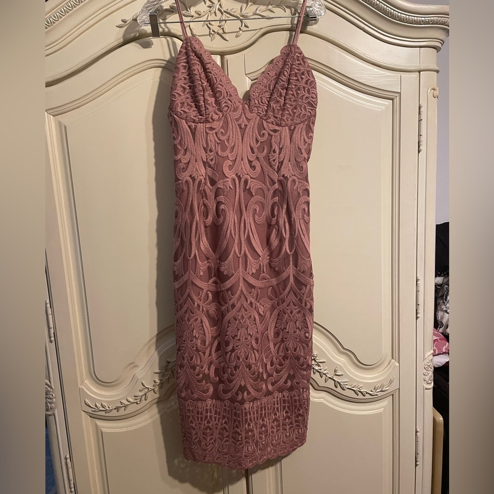 Bardot Gia Lace Pencil Spaghetti Strap Latte Pink Embroidered Size 10/Large